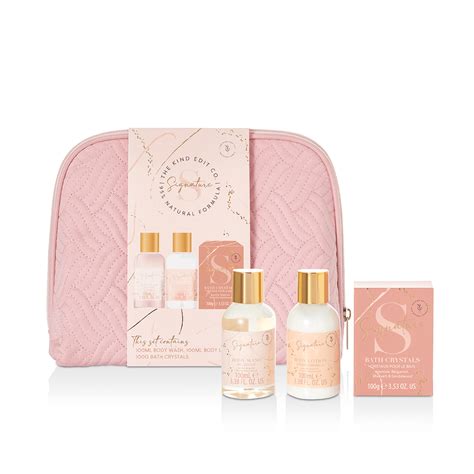 signature cosmetics gift set price